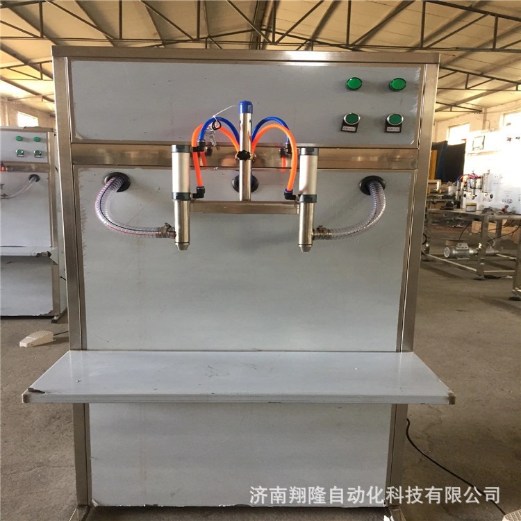 廠家直銷 液體灌裝機(jī) 自動(dòng)灌裝機(jī) 定量灌裝機(jī)