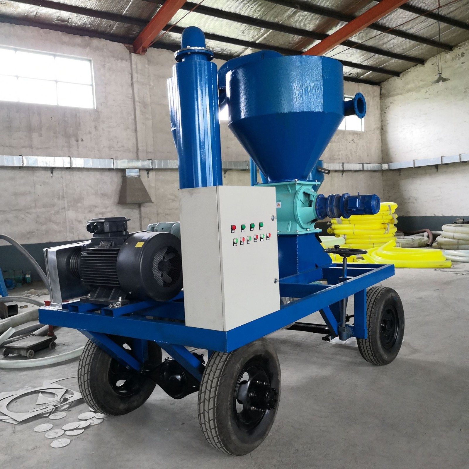 卸火車皮倒庫(kù)氣力吸糧機(jī) 小麥稻谷裝車吸糧機(jī) 移動(dòng)式氣力吸糧機(jī)