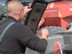 德國農(nóng)業(yè)機(jī)械，開這樣的設(shè)備，我都想回去種地了